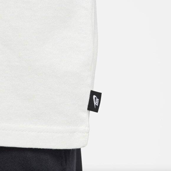 NEW with Tag Nike Sportswear Premium Essentials Men's T-Shirt in Sail Medium - Picture 5 of 8